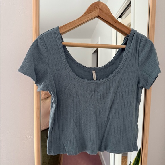 Bundle of 3 Rylee+Cru Pointelle tees - Picture 2 of 10